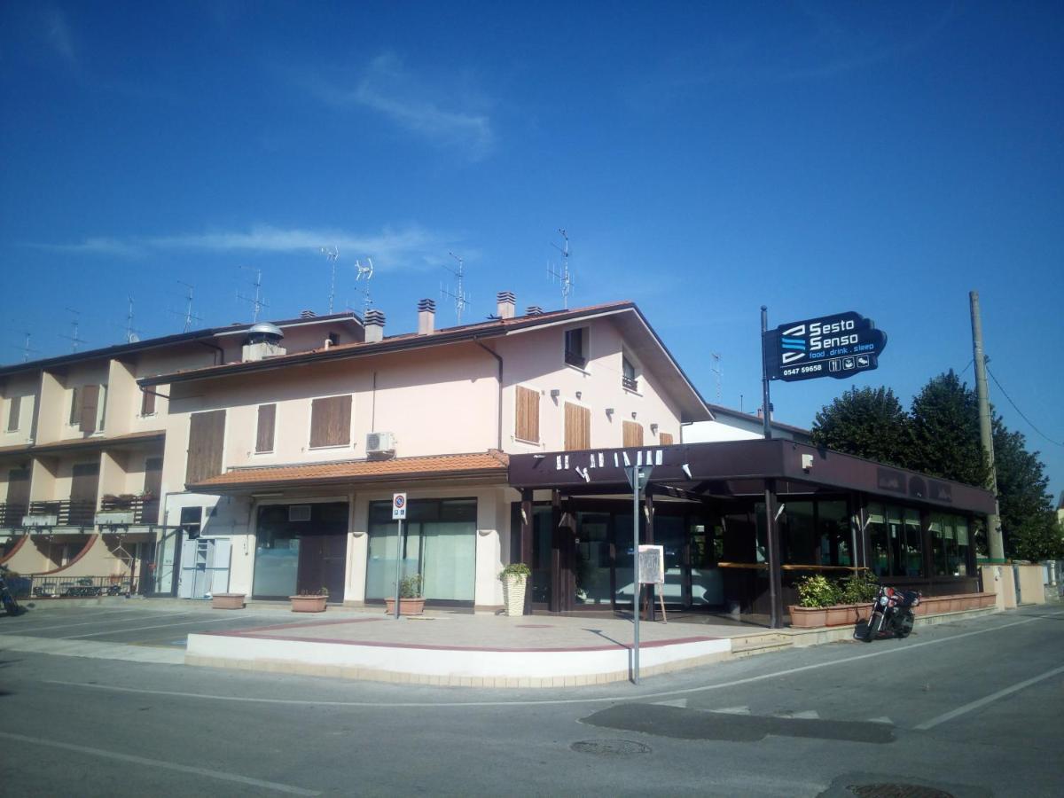 Sestosenso Food Drink Sleep Ristorante Pizzeria Alloggi Cesena Bagian luar foto